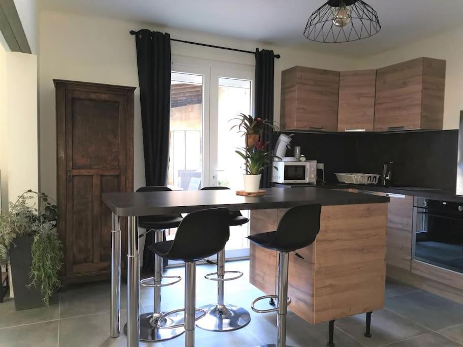 Petit Cocon Apartamento Courthézon Exterior foto